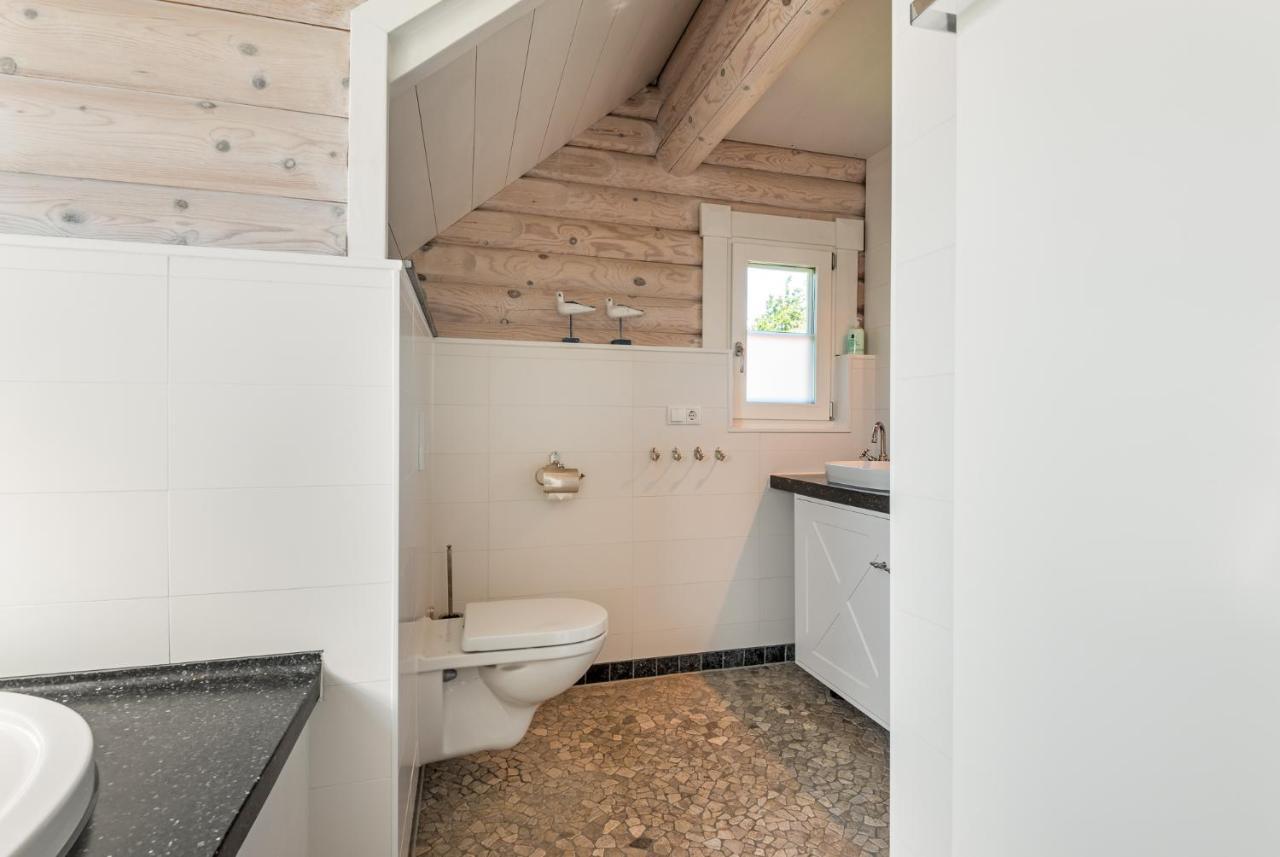 Strandhuis De Pierewaaier Sint Maartensvlotbrug Luaran gambar